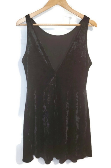 4/25Crushed Velvet Open Back Mini Dress Black Sz14 - Picture 2 of 3